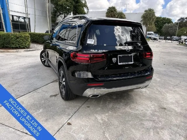 2025 Mercedes-Benz GLB GLB 250 photo 12