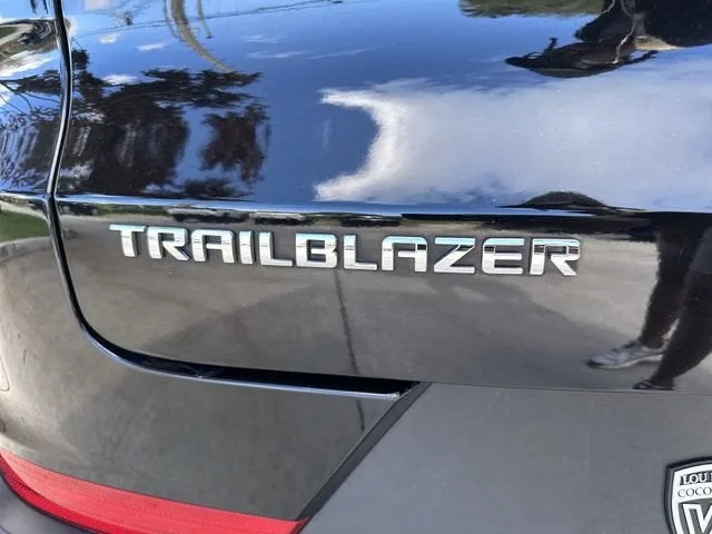 2024 Chevrolet Trailblazer LS photo 36