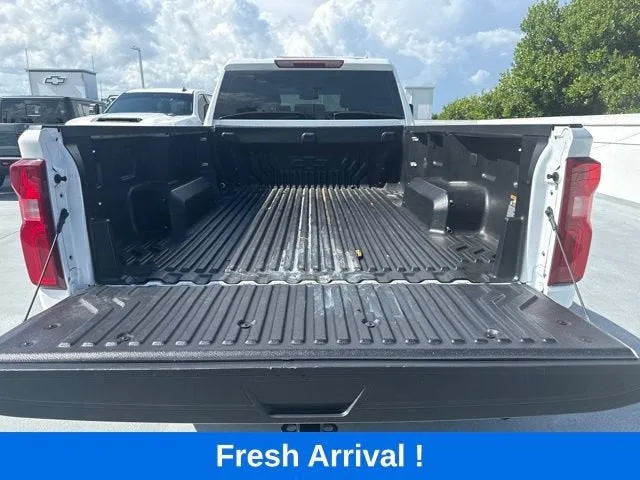 2026 Chevrolet Silverado 3500 HD WT DRW photo 18