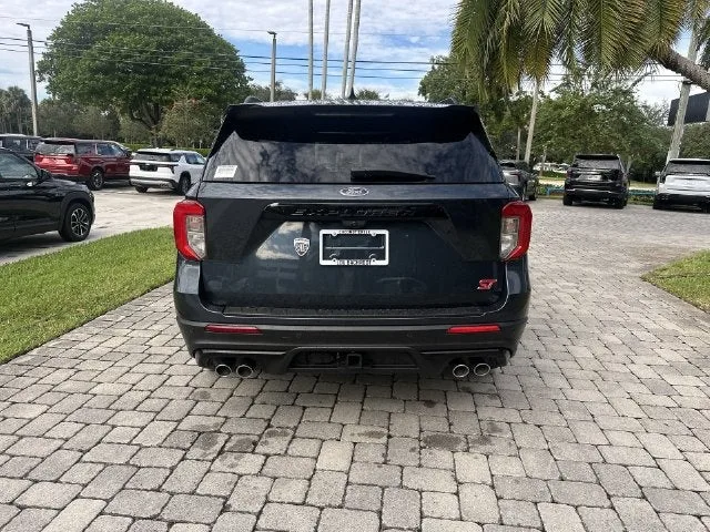 2023 Ford Explorer ST photo 36