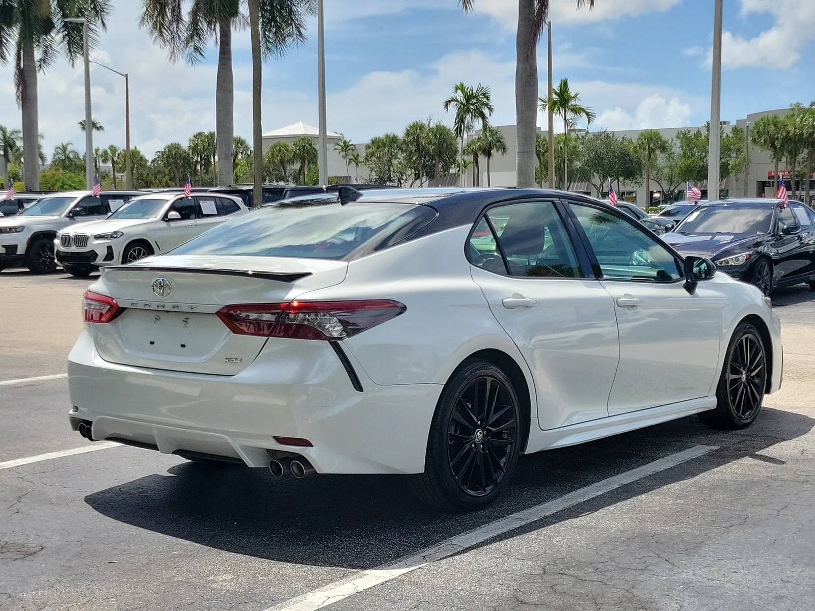 2023 Toyota Camry XSE photo 3