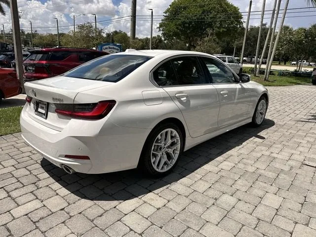 2025 BMW 3 Series 330i photo 38