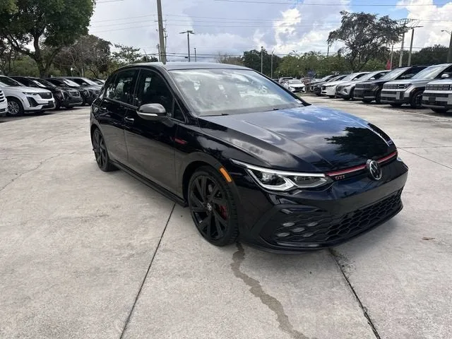 2023 Volkswagen Golf GTI SE photo 16