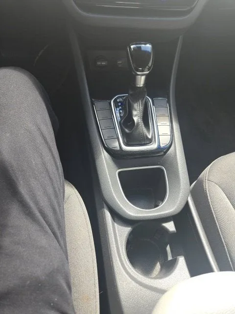 2020 Hyundai Ioniq Hybrid Blue photo 22