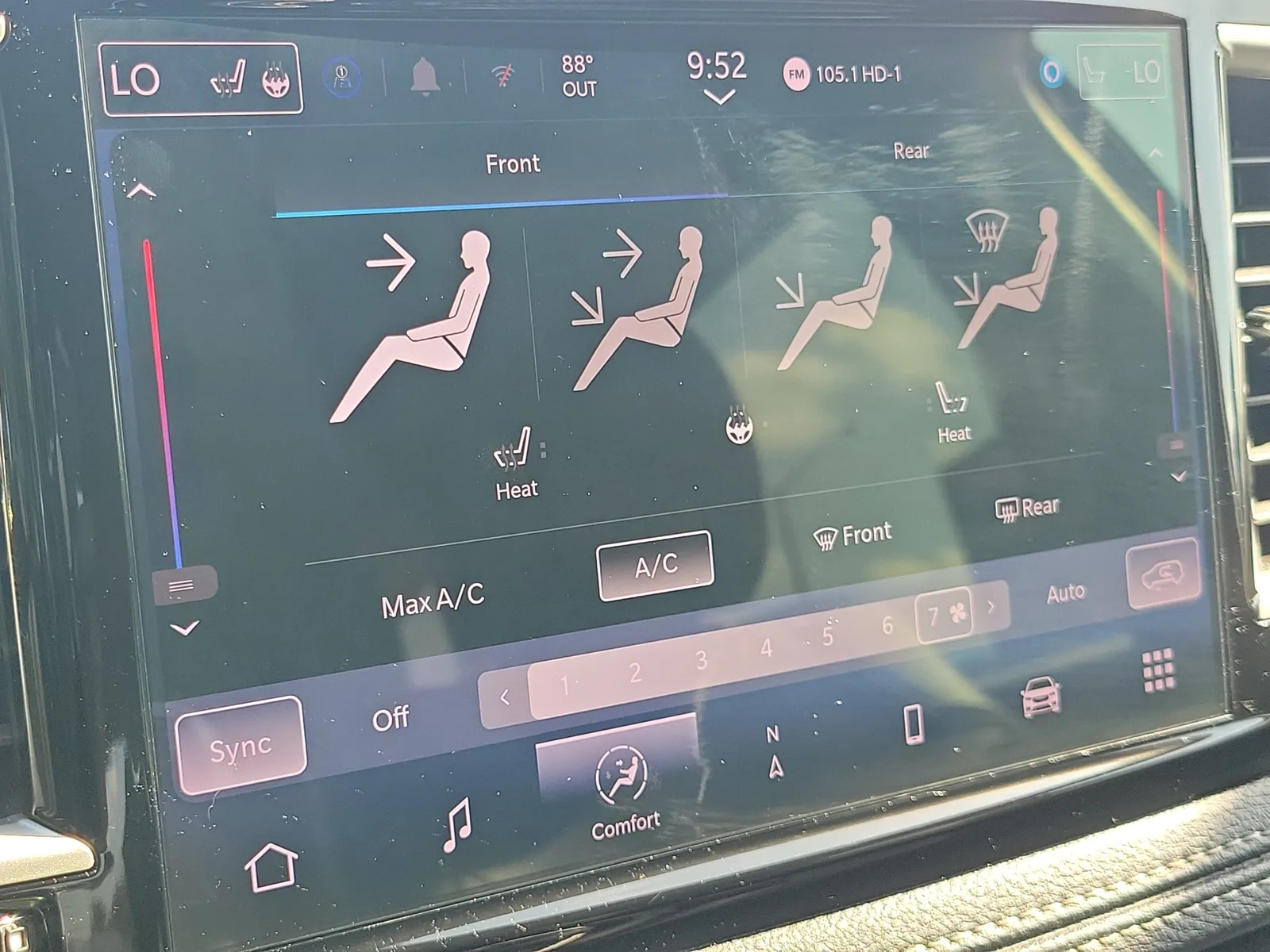 2024 Chrysler Pacifica Hybrid Select photo 29