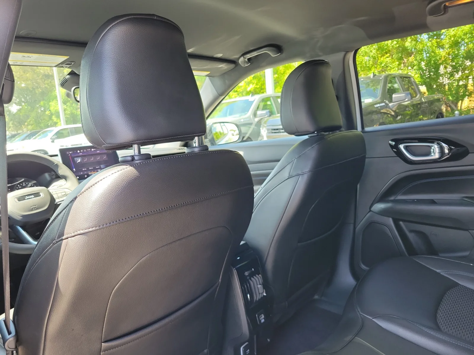 2025 Jeep Compass Latitude photo 15