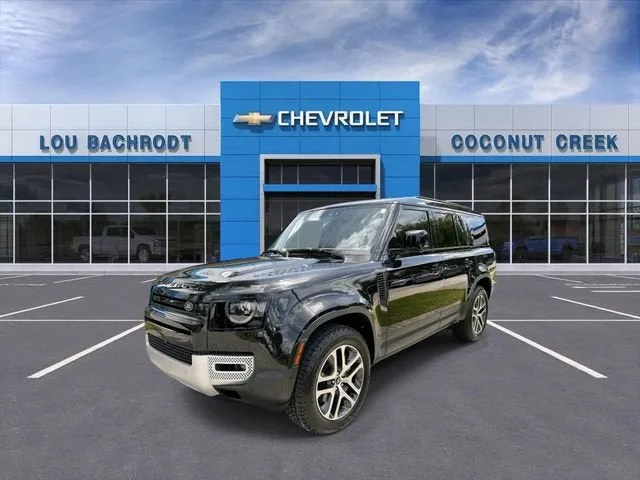 2023 Land Rover Defender SE photo 4