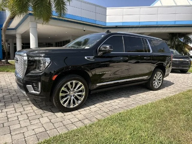 2023 GMC Yukon XL Denali photo 21