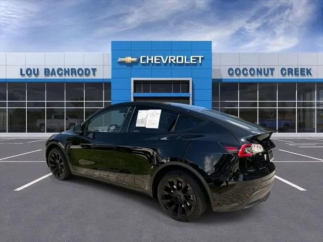 2023 Tesla Model Y Long Range photo 6