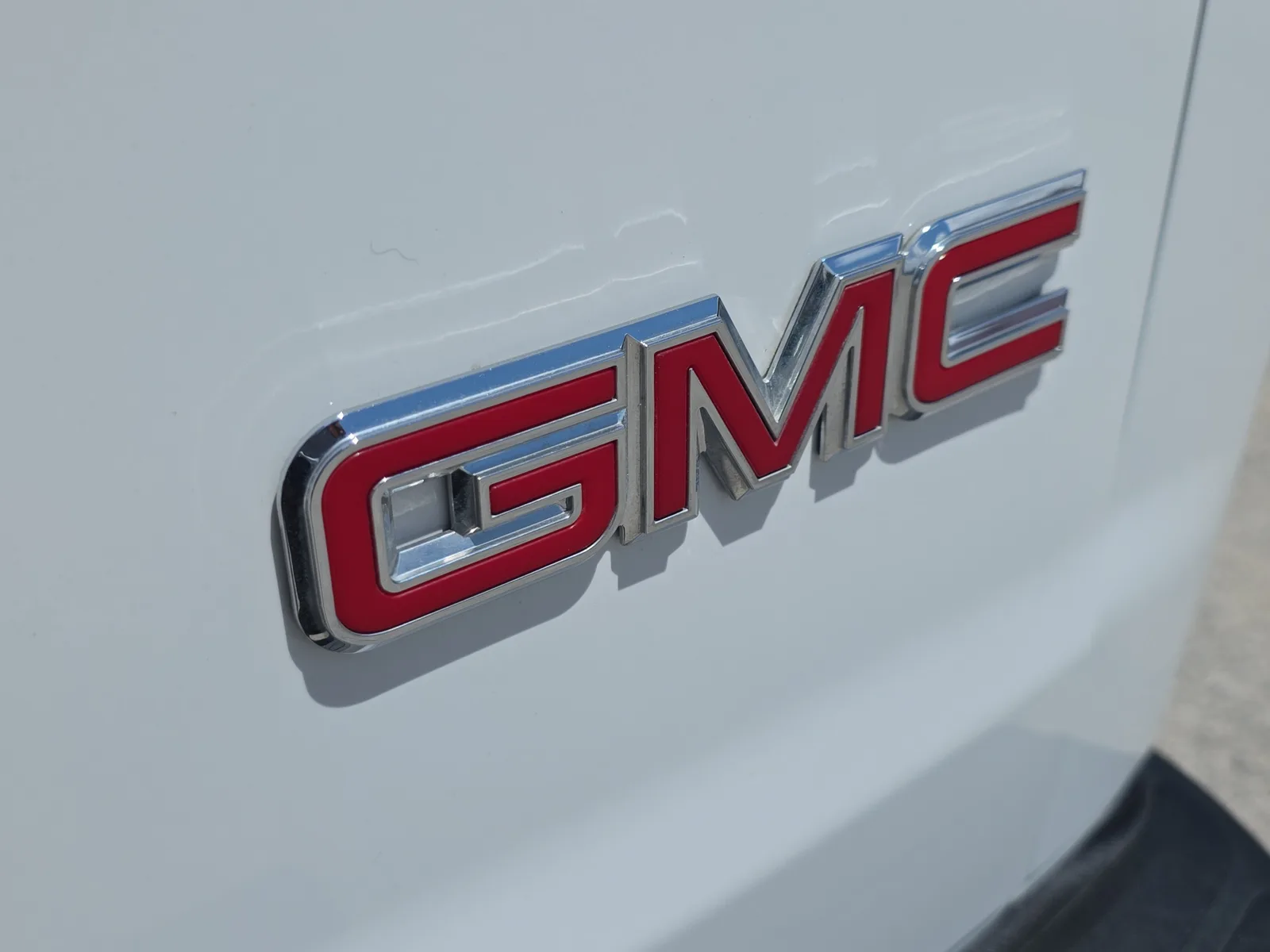 2024 GMC Savana Cargo 2500 Work Van photo 10