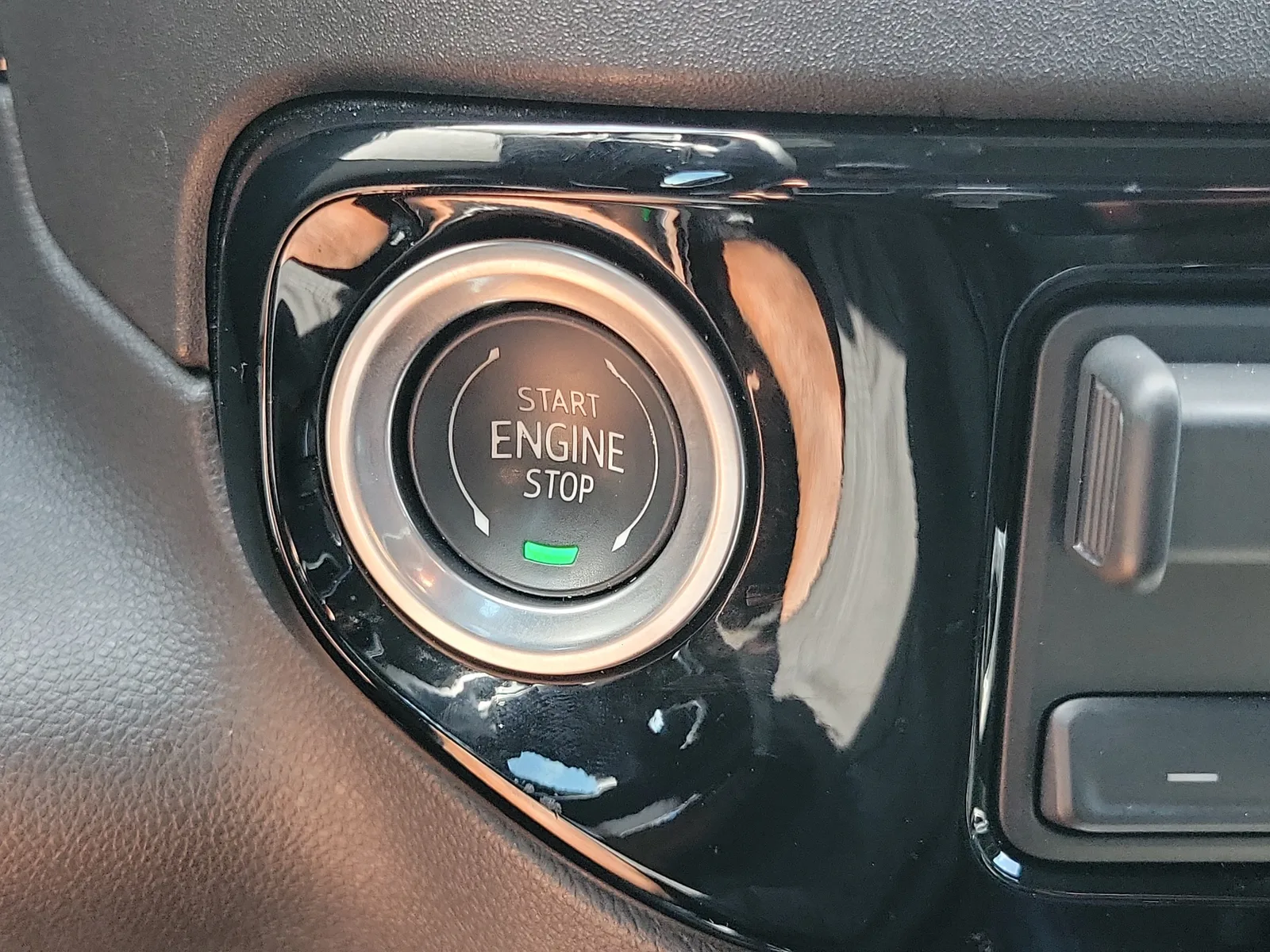 2024 Chevrolet Silverado 1500 LT photo 33