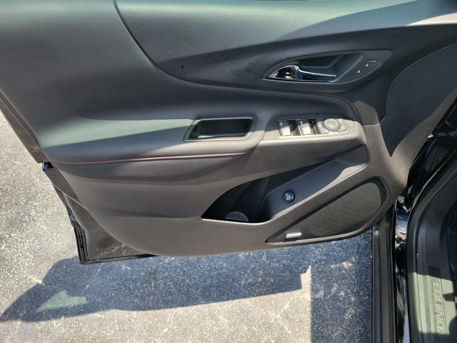 2024 Chevrolet Equinox RS photo 24