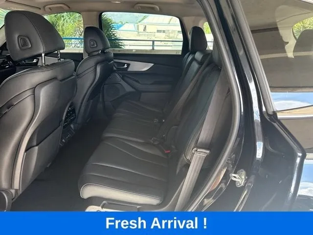 2025 Acura MDX 4DR FWD photo 3