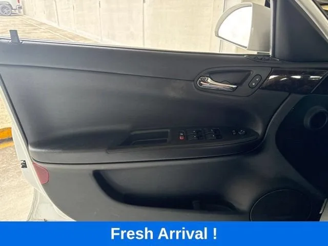 2015 Chevrolet Impala LS photo 11