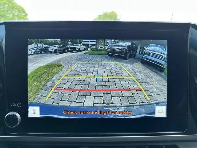 2025 Toyota Camry LE photo 24