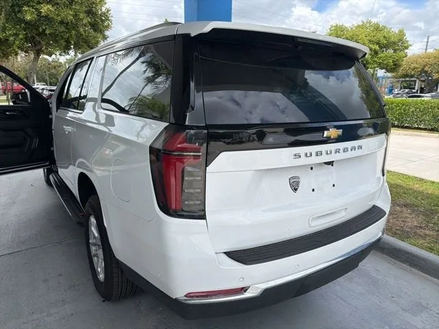 2026 Chevrolet Suburban LS photo 10