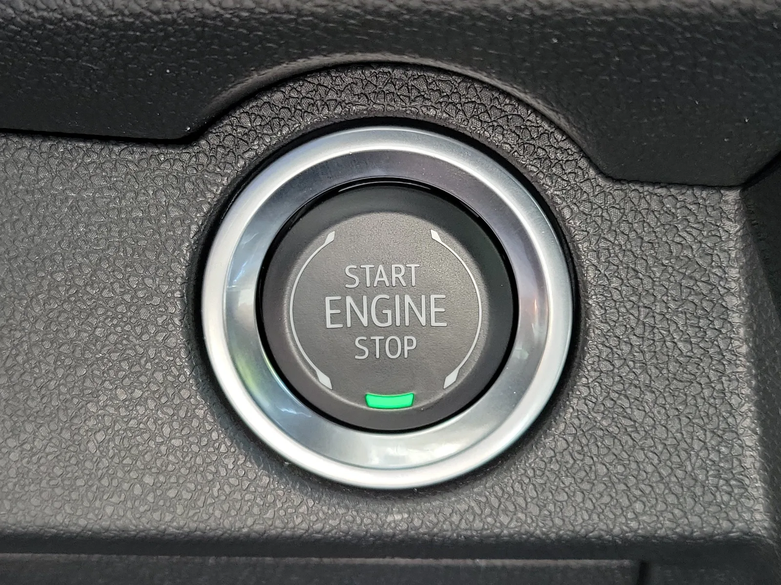 2025 Chevrolet Traverse LT photo 32