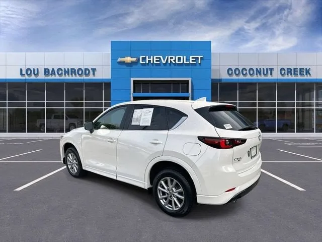 2024 Mazda CX-5 2.5 S Preferred Package photo 6