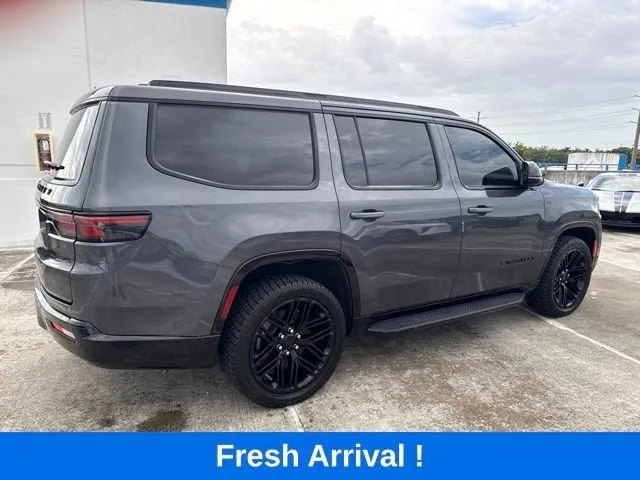 2024 Jeep Wagoneer Series II Carbide photo 18