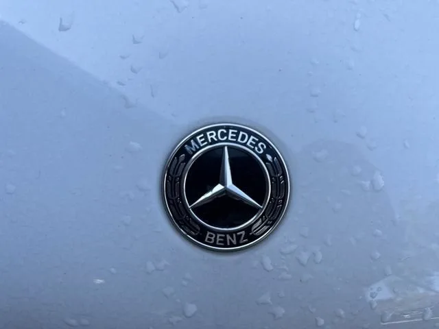 2022 Mercedes-Benz GLC GLC 300 photo 10