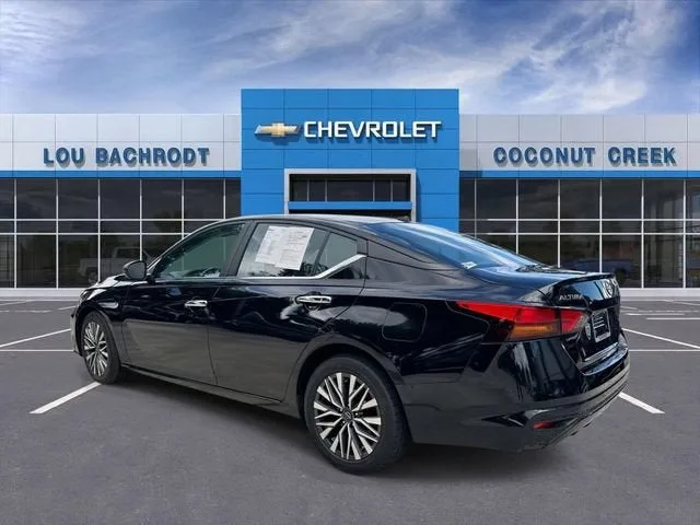 2024 Nissan Altima 2.5 SV photo 6
