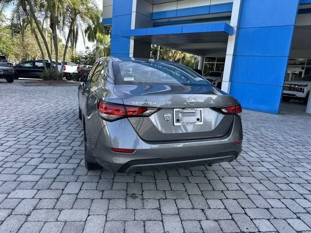 2025 Nissan Sentra SV photo 33