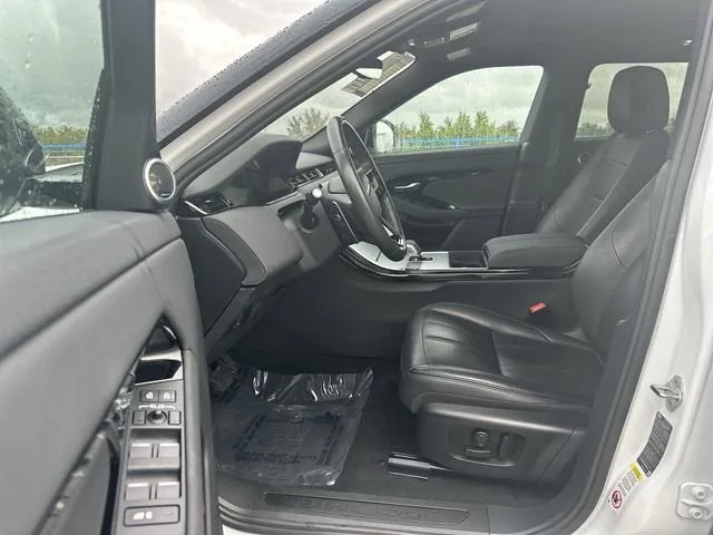 2024 Land Rover Range Rover Evoque Core S photo 22