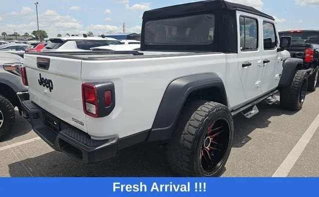2020 Jeep Gladiator Sport S photo 4