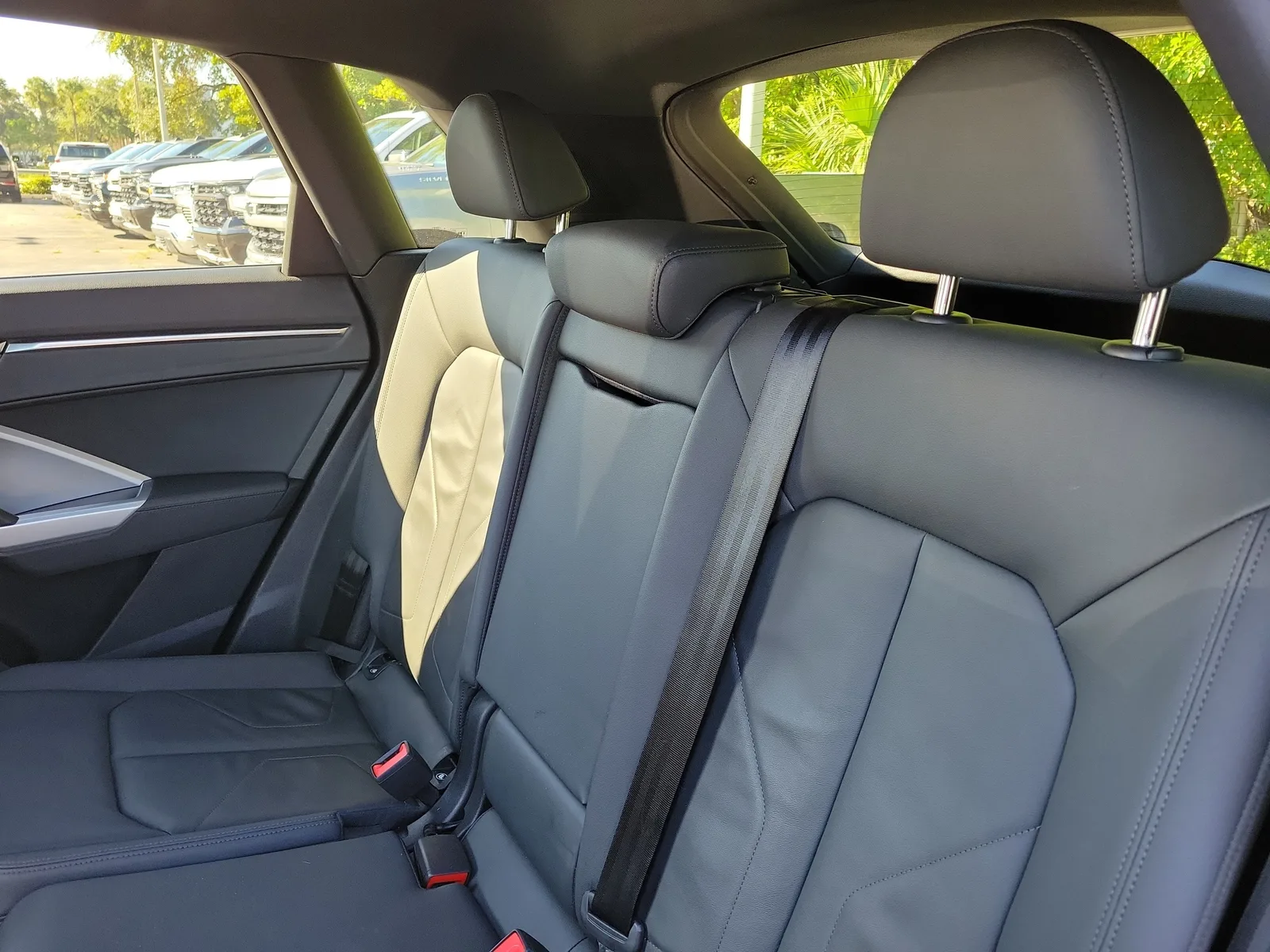 2025 Audi Q3 S line Premium photo 14