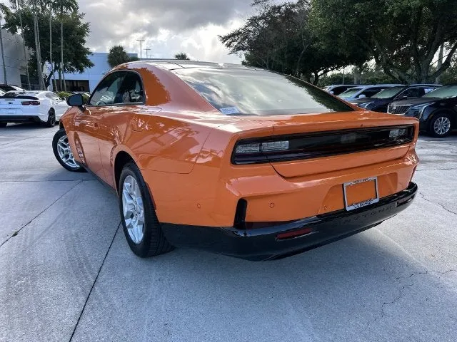 2025 Dodge Charger Daytona R/T photo 12