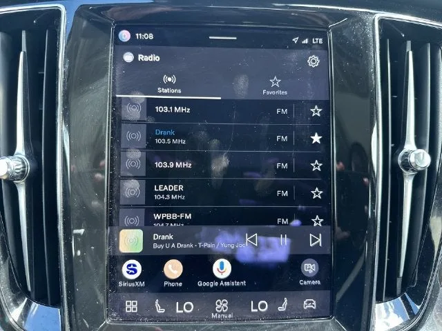 2024 Volvo S60 Plus Dark Theme photo 25