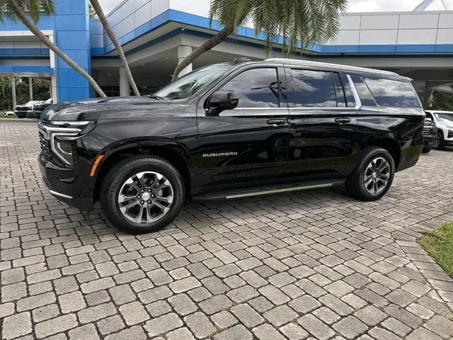 2026 Chevrolet Suburban LS photo 21
