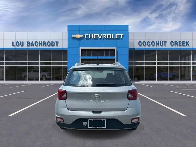 2025 Hyundai Venue SEL photo 7