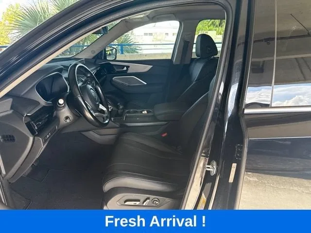 2025 Acura MDX 4DR FWD photo 2