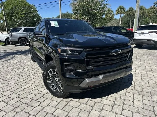 2024 Chevrolet Colorado Z71 photo 38