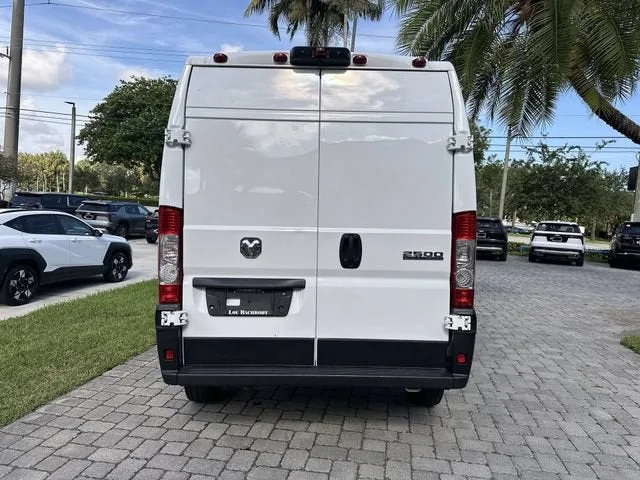 2024 RAM ProMaster Cargo Van Tradesman photo 36