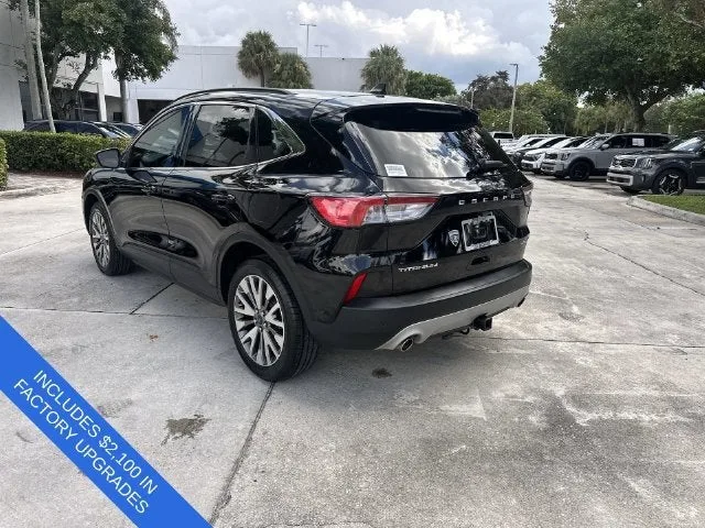 2021 Ford Escape Titanium photo 34