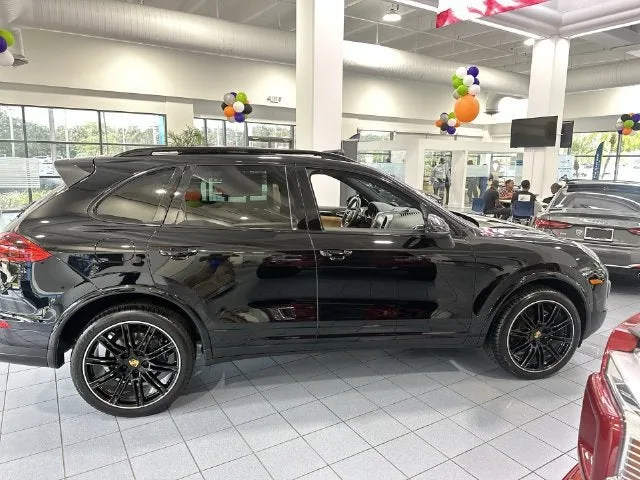 2018 Porsche Cayenne PLATINUM EDITION photo 14