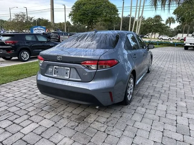 2023 Toyota Corolla LE photo 37