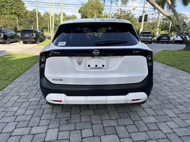 2025 Nissan Kicks SV photo 35