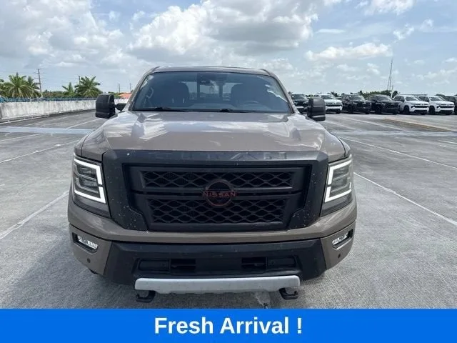 2023 Nissan Titan XD PRO-4X photo 19