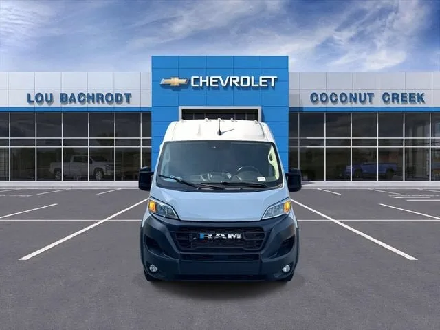2025 RAM ProMaster Cargo Van Tradesman photo 3