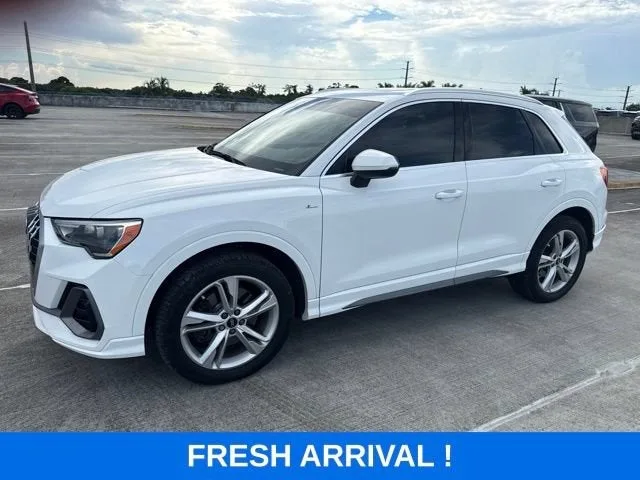 2022 Audi Q3