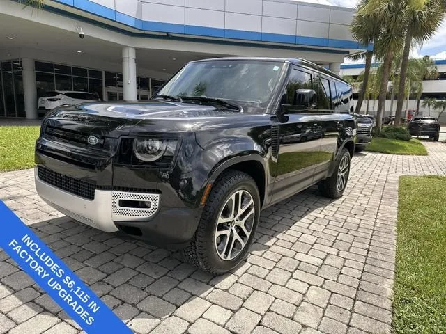 2023 Land Rover Defender SE photo 20