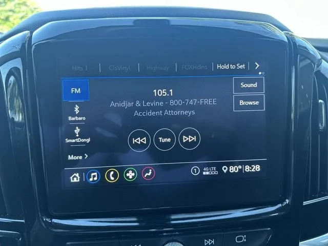 2021 Chevrolet Traverse LT Leather photo 25
