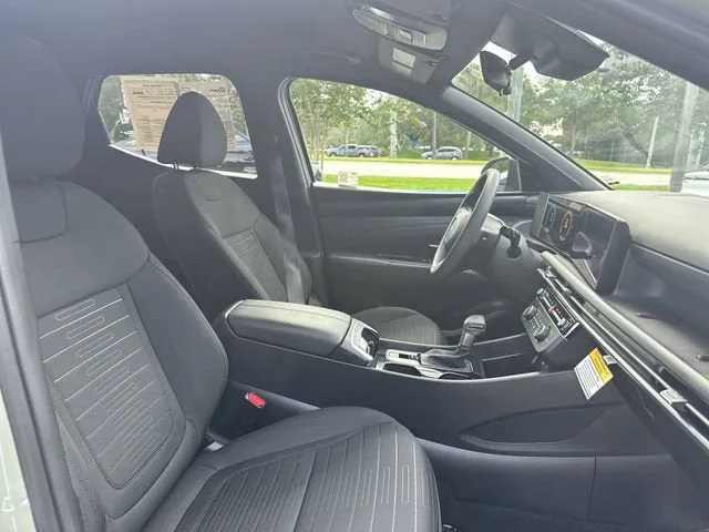 2025 Hyundai Santa Cruz SE photo 30