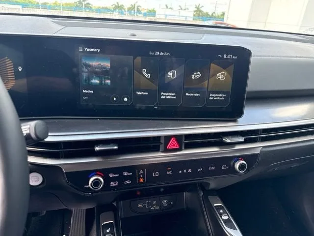 2026 Kia Sorento S photo 8