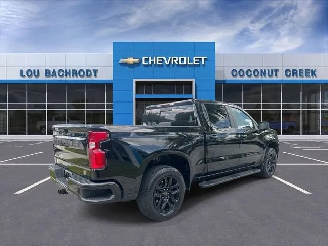 2024 Chevrolet Silverado 1500 RST photo 8