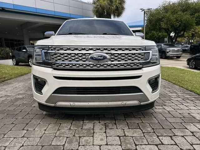 2020 Ford Expedition Platinum photo 19