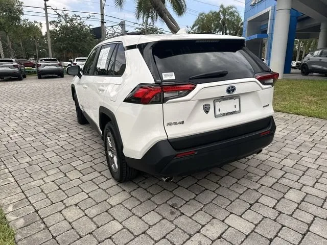 2023 Toyota RAV4 Hybrid XLE photo 34